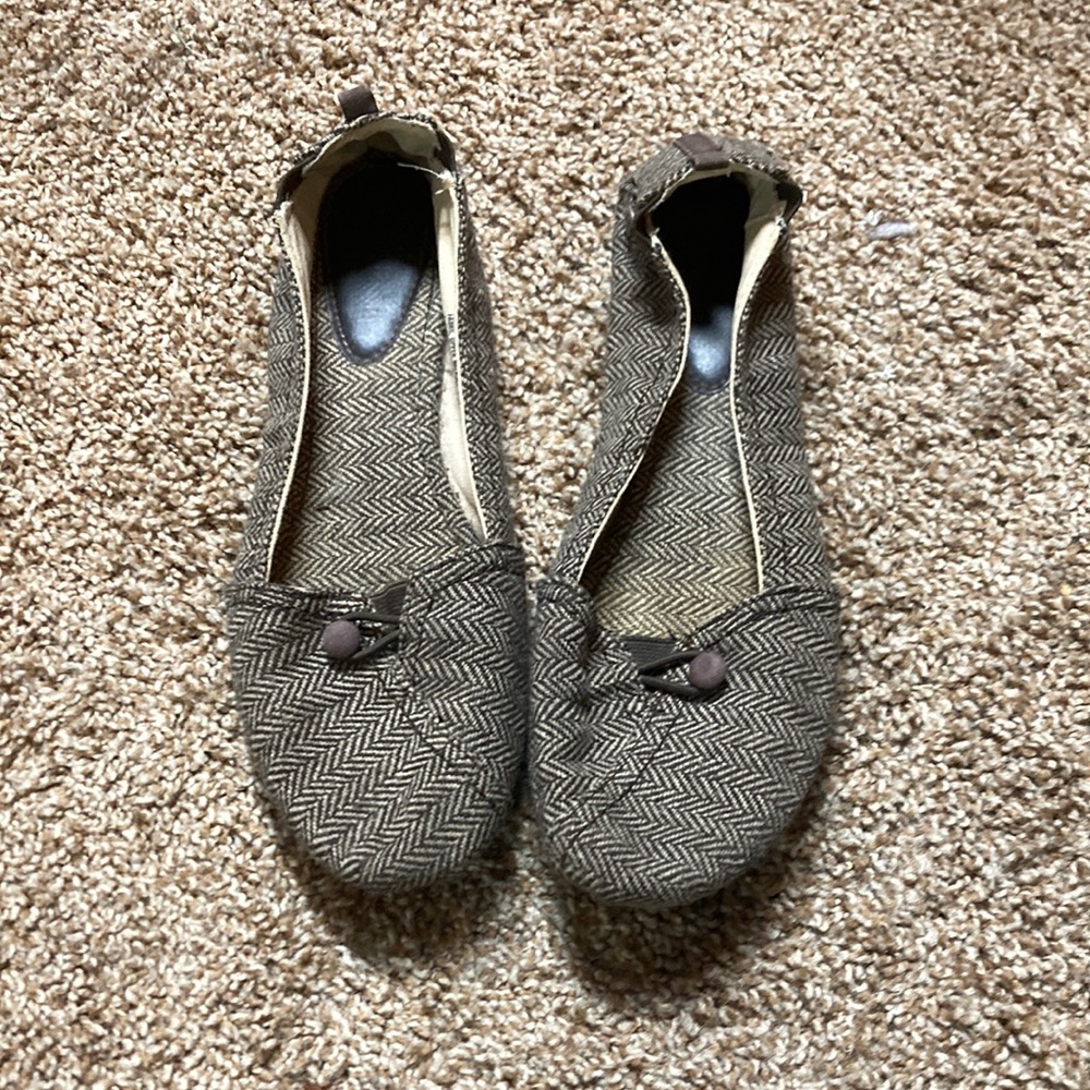 Brown flats